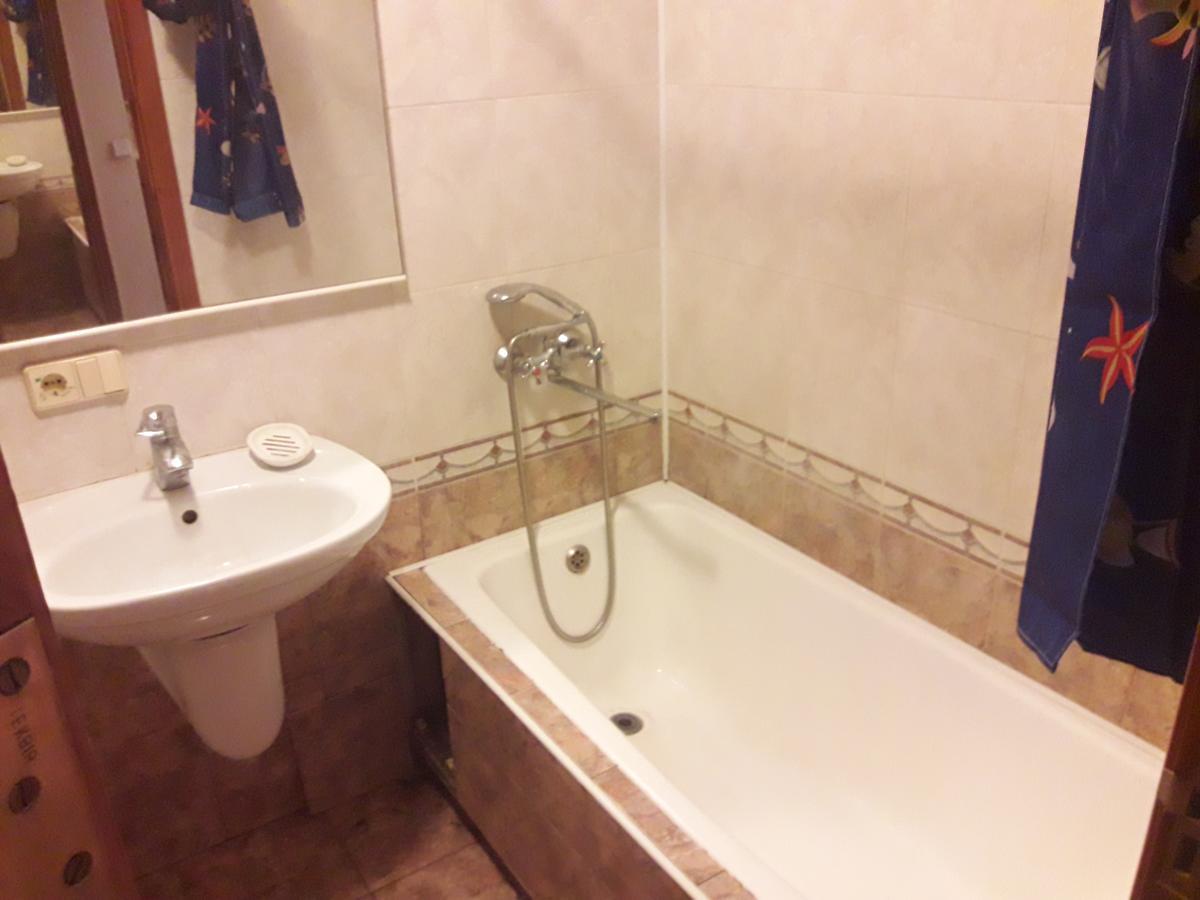 Appartment Near M. 23 Serpnya Kharkiv Eksteriør billede